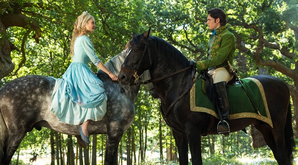 Rencontre de Cendrillon et du Prince Charmant dans la fôret